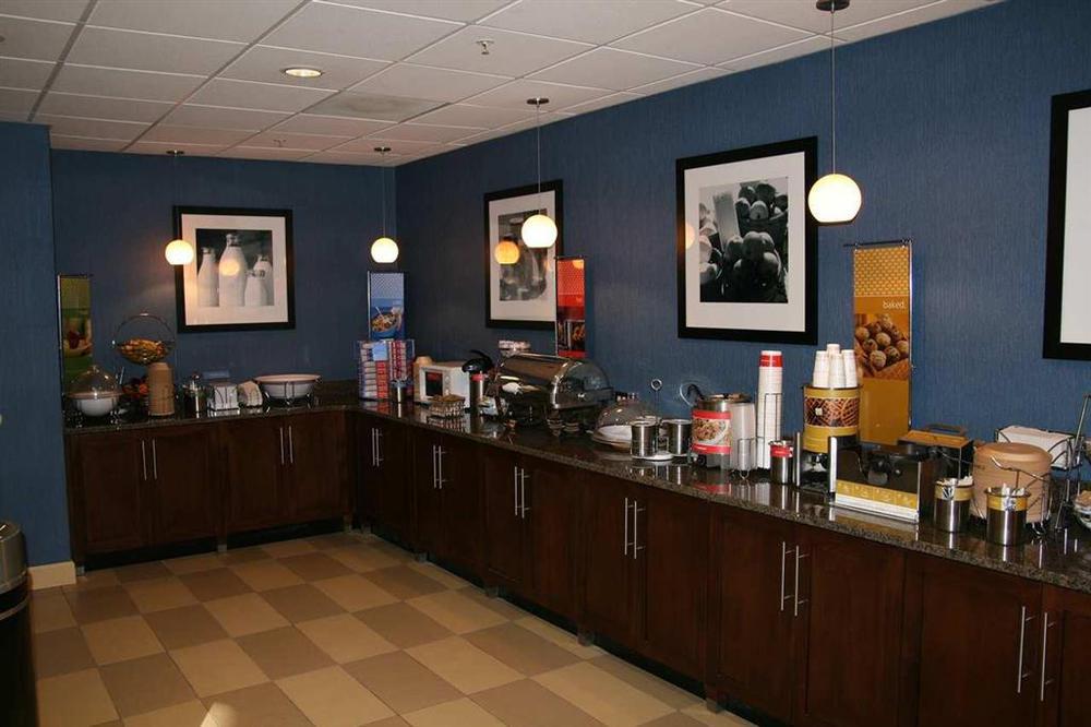Hampton Inn Salem East - Electric Road Restoran gambar